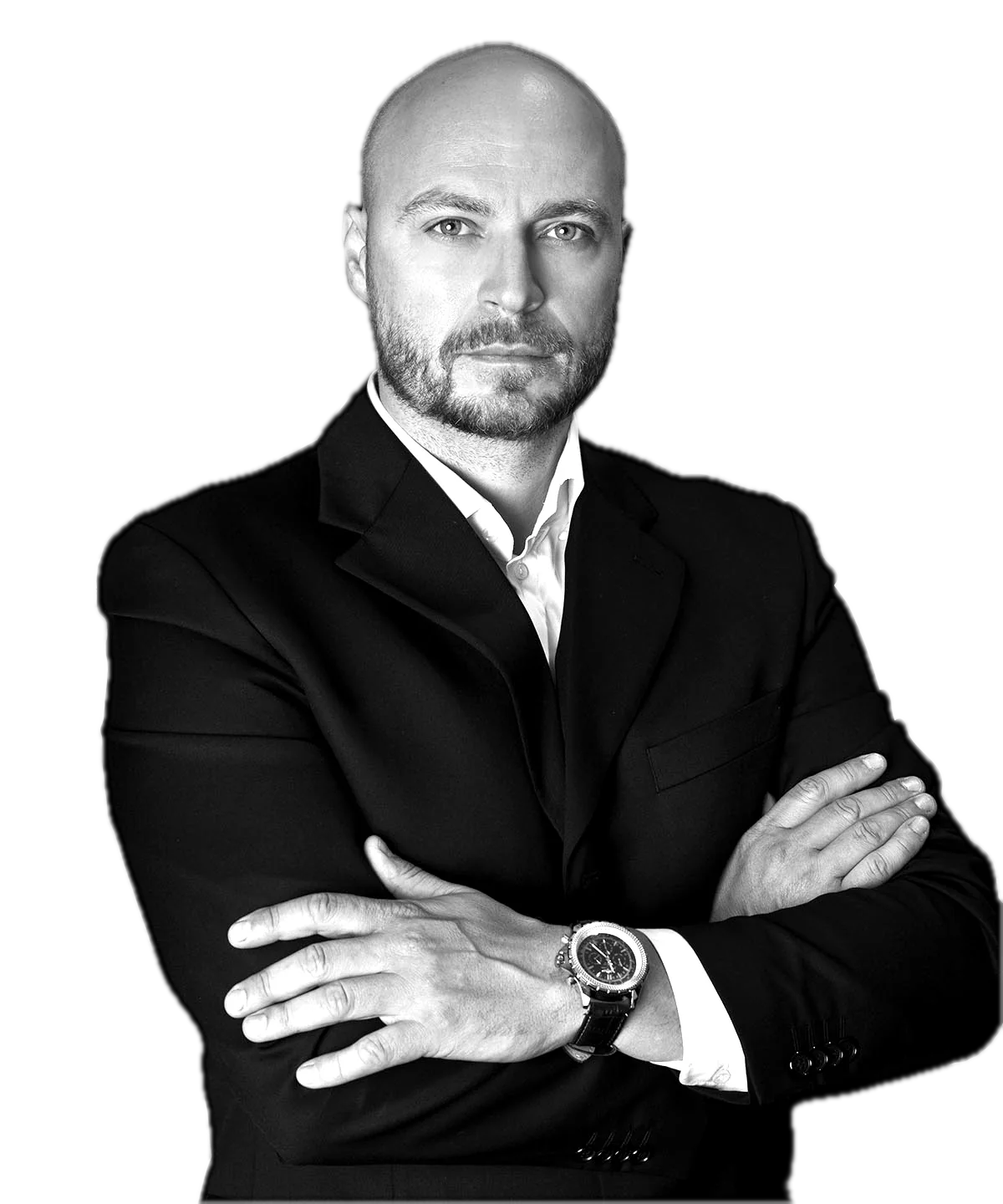 JUDr. Marcel Boris, advokát, v tmavom obleku so skríženými rukami